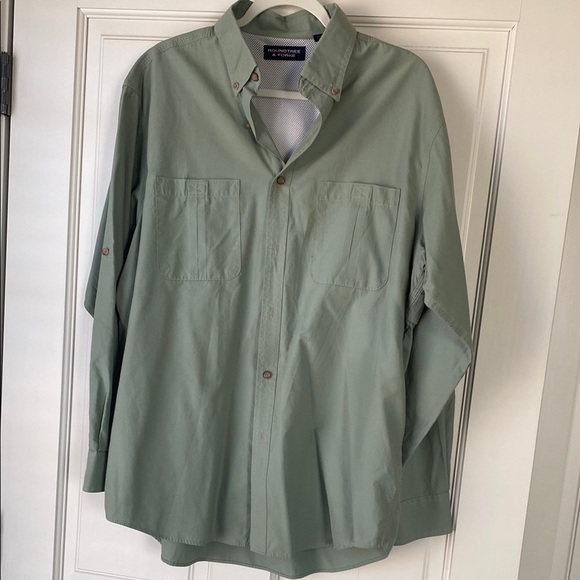 Round Tree & Yorke Green Button-Up Shirt - large - Picture 1 of 5